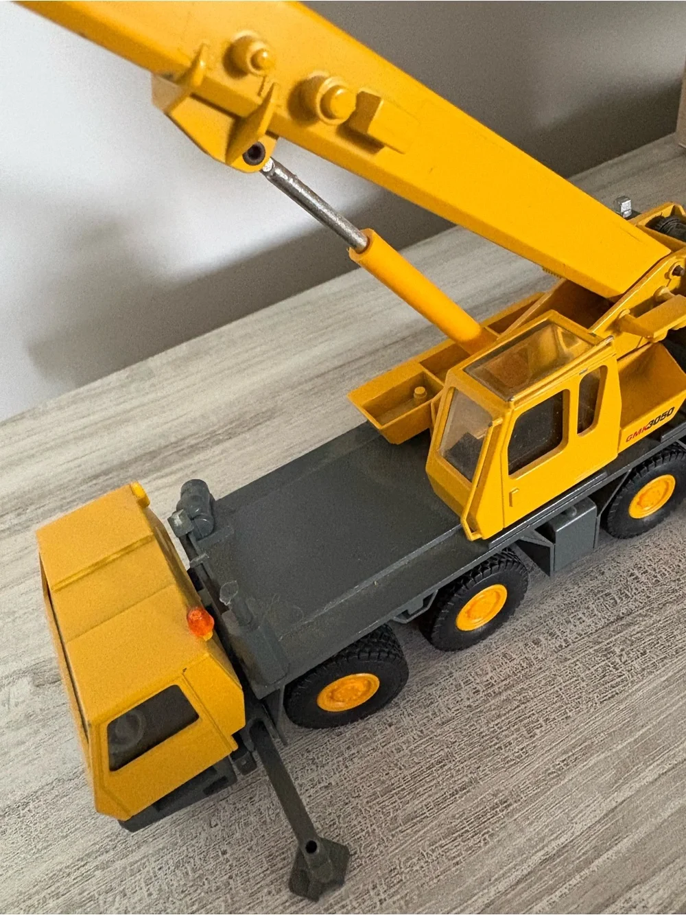 Grove GMK3050 All Terrain Crane 1/50 Scale Model 2092 Diecast Vintage Model Toy